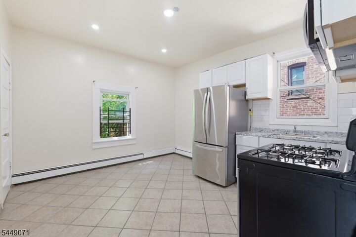 Property Photo:  478 Summer Ave 2  NJ 07104 
