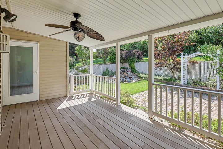 Property Photo: 18 Weaver Drive IA 52501