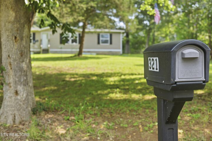 Property Photo:  321 Rose Circle  TN 37763 
