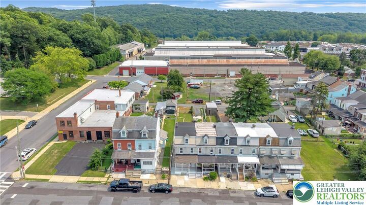Property Photo: 326 E Union Street PA 18109
