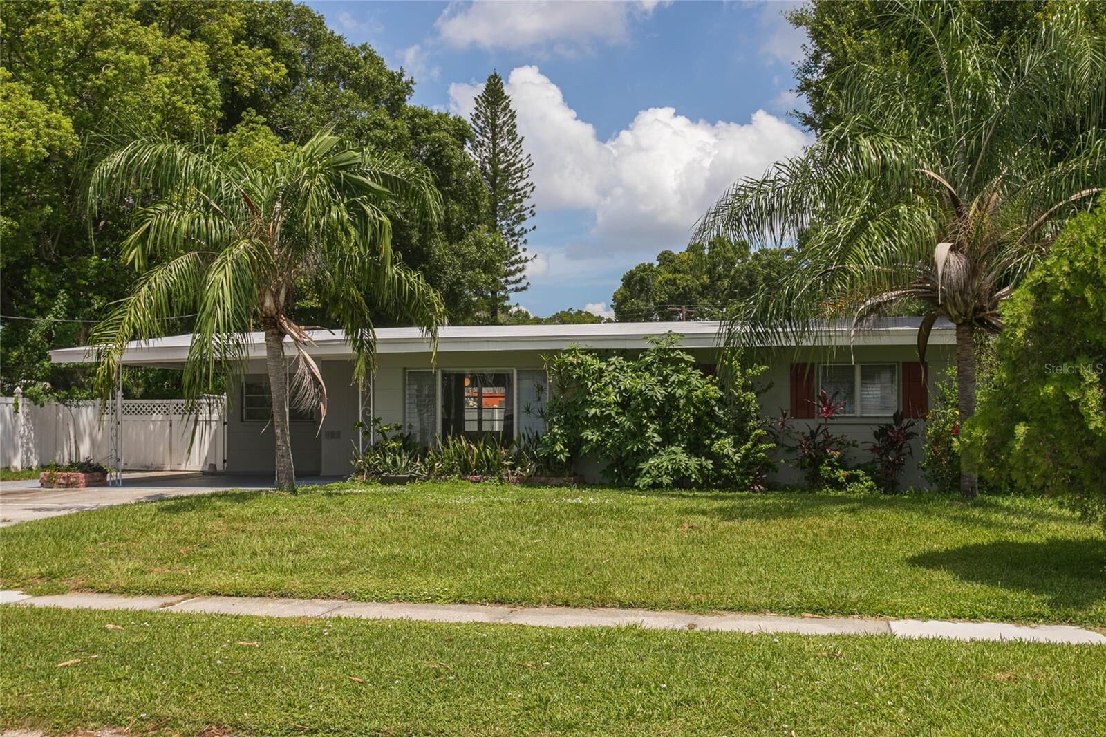 Property Photo:  6518 Walton Way  FL 33610 