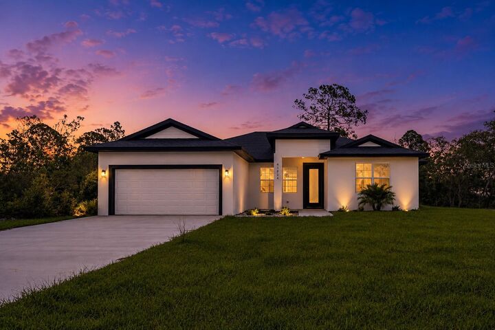 Property Photo:  551 Dowling Circle  FL 32159 