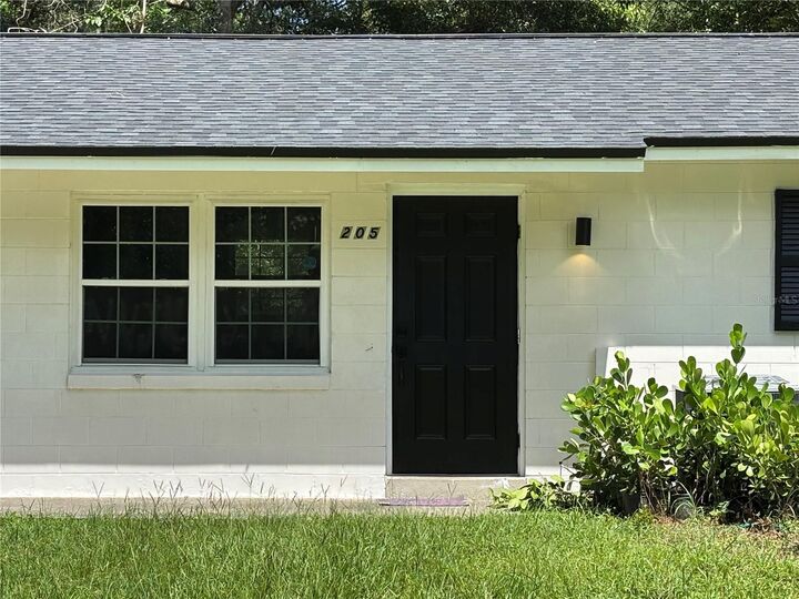 Property Photo:  205 S Chandler Avenue  FL 32724 