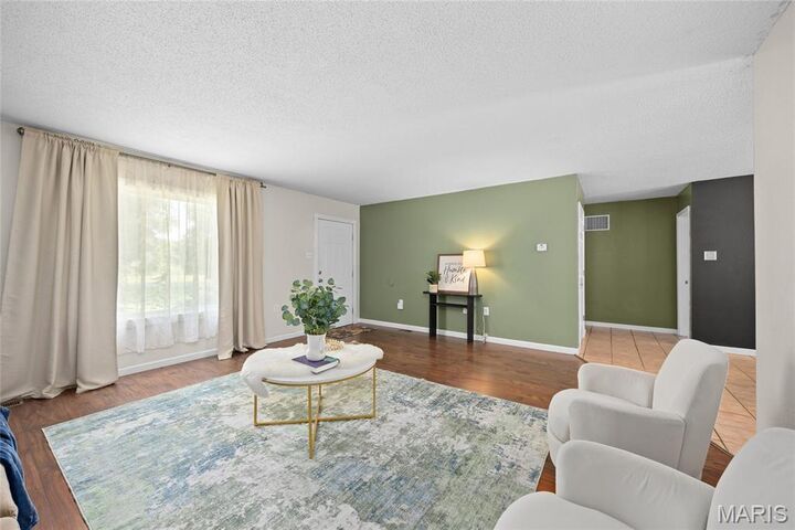 Property Photo:  309 Bauer Lane  IL 62062 
