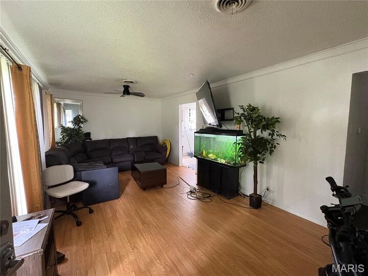 Property Photo:  2605 Cayuga Street  IL 62040 