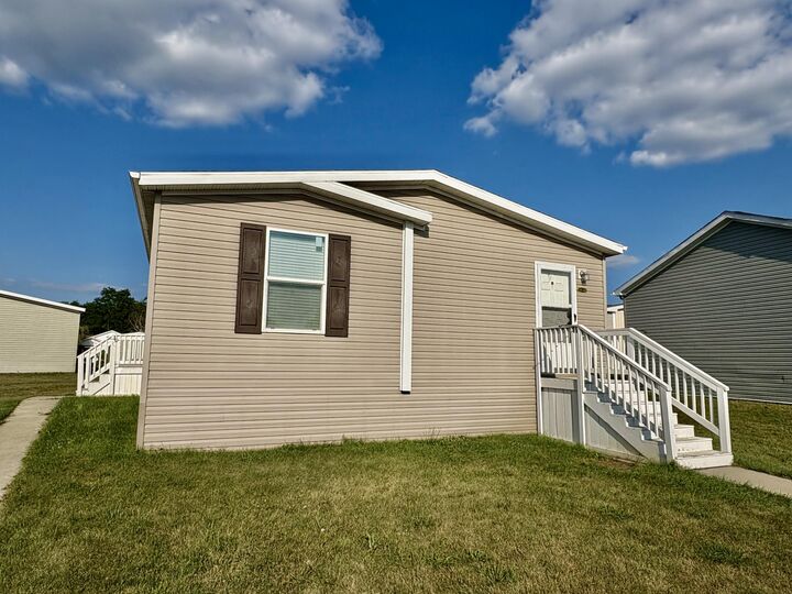 Property Photo:  1050 Cambry Circle  MI 49240 