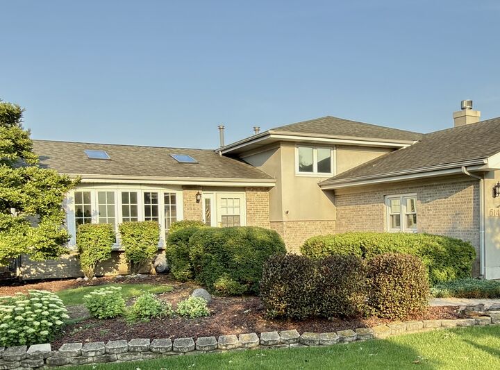 Property Photo: 514 Stephanie Drive IL 60441