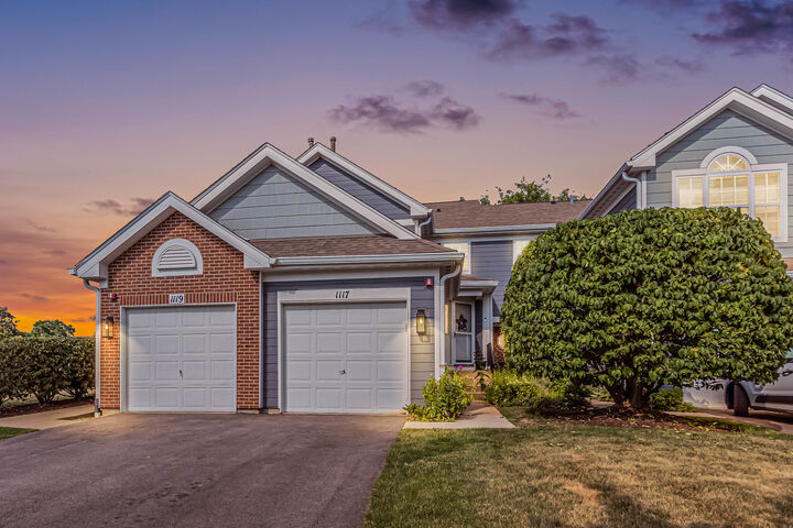 Property Photo: 1117 Kingston Court 1117 IL 60139