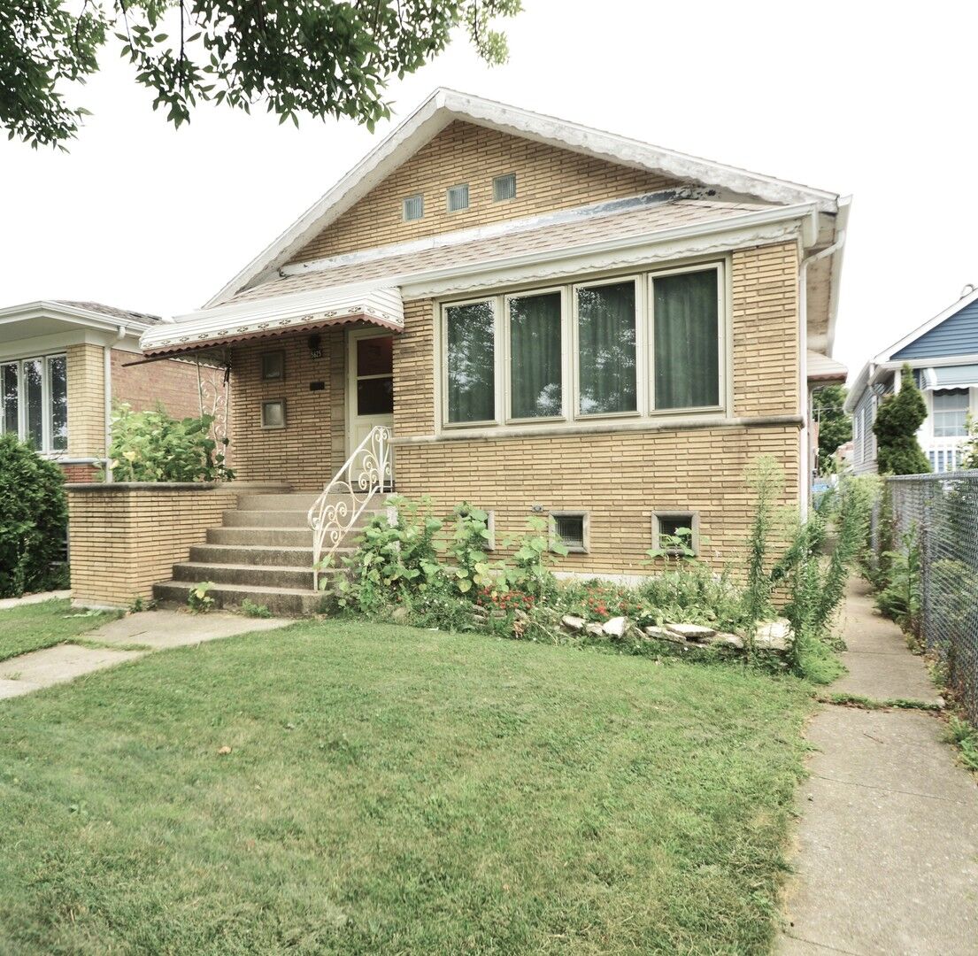 Property Photo: 5625 S Kilbourn Avenue IL 60629