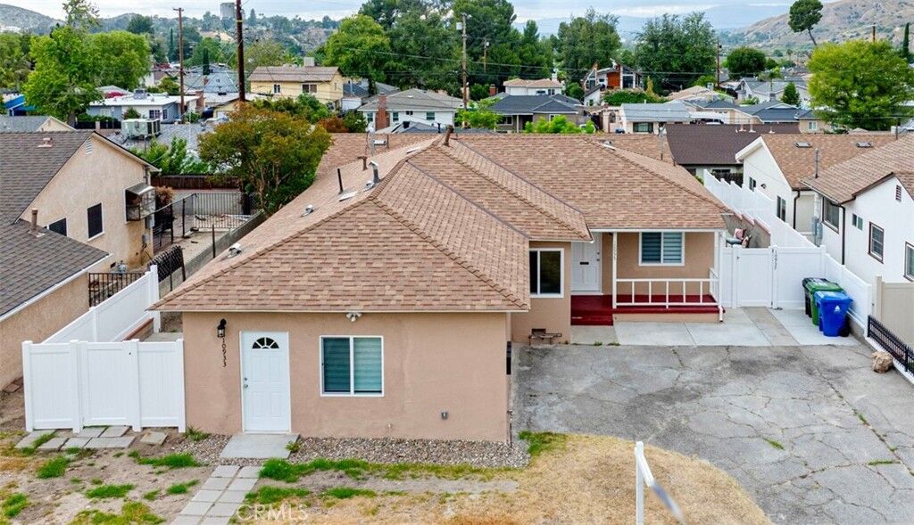 Property Photo:  10935 Nassau Avenue  CA 91040 