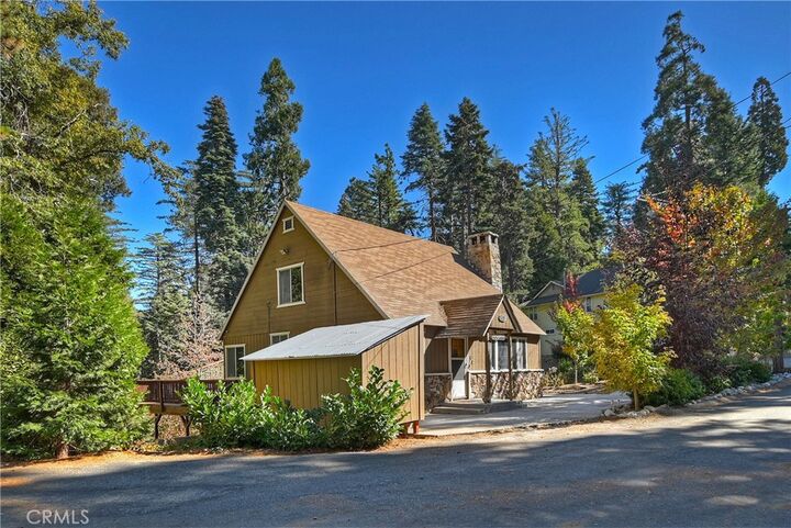 Property Photo: 863 Oak CA 92385