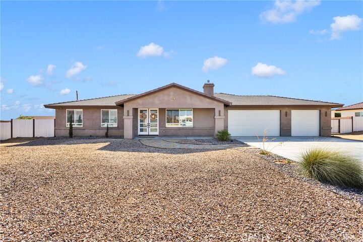 Property Photo: 16160 Tenaya CA 92307