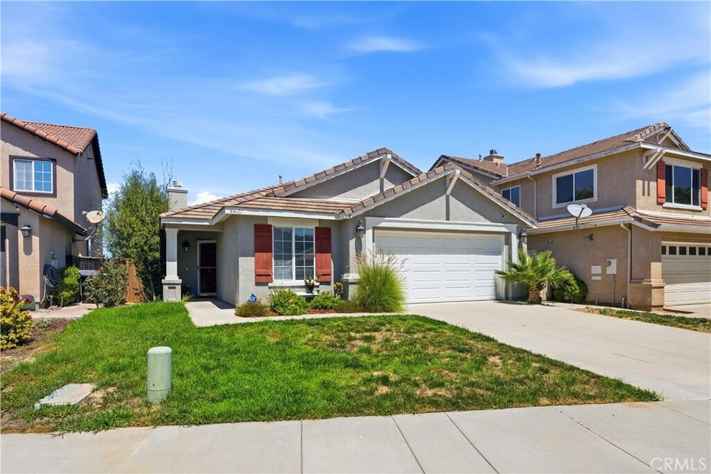 Property Photo: 44607 Crestwood Circle CA 92592