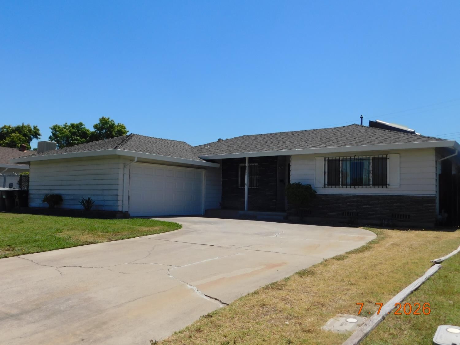 Property Photo:  7261 Chandler Drive  CA 95828 