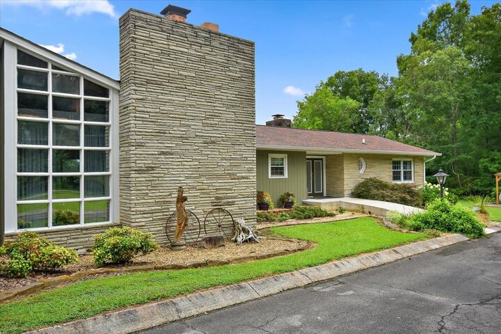 Property Photo:  615 Narrows Rd  TN 37160 