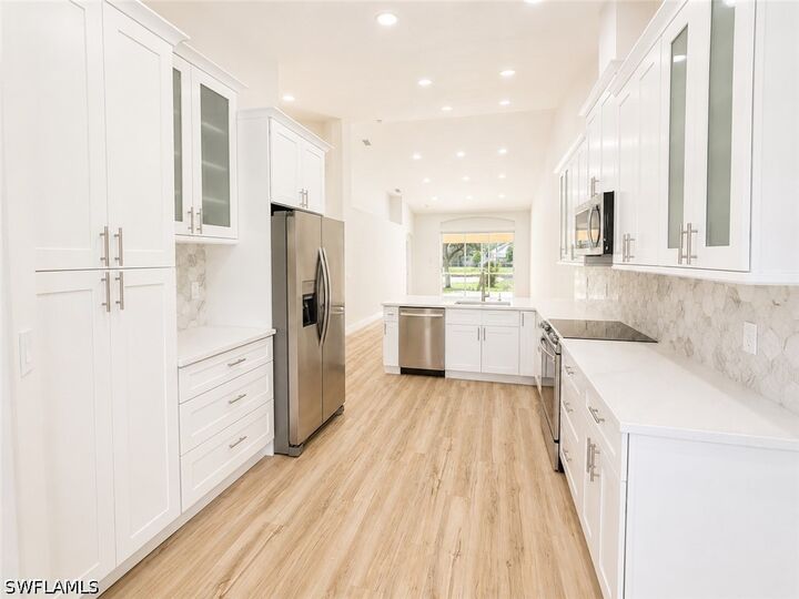 Property Photo:  8204 Ibis Cove Circle B212  FL 34119 