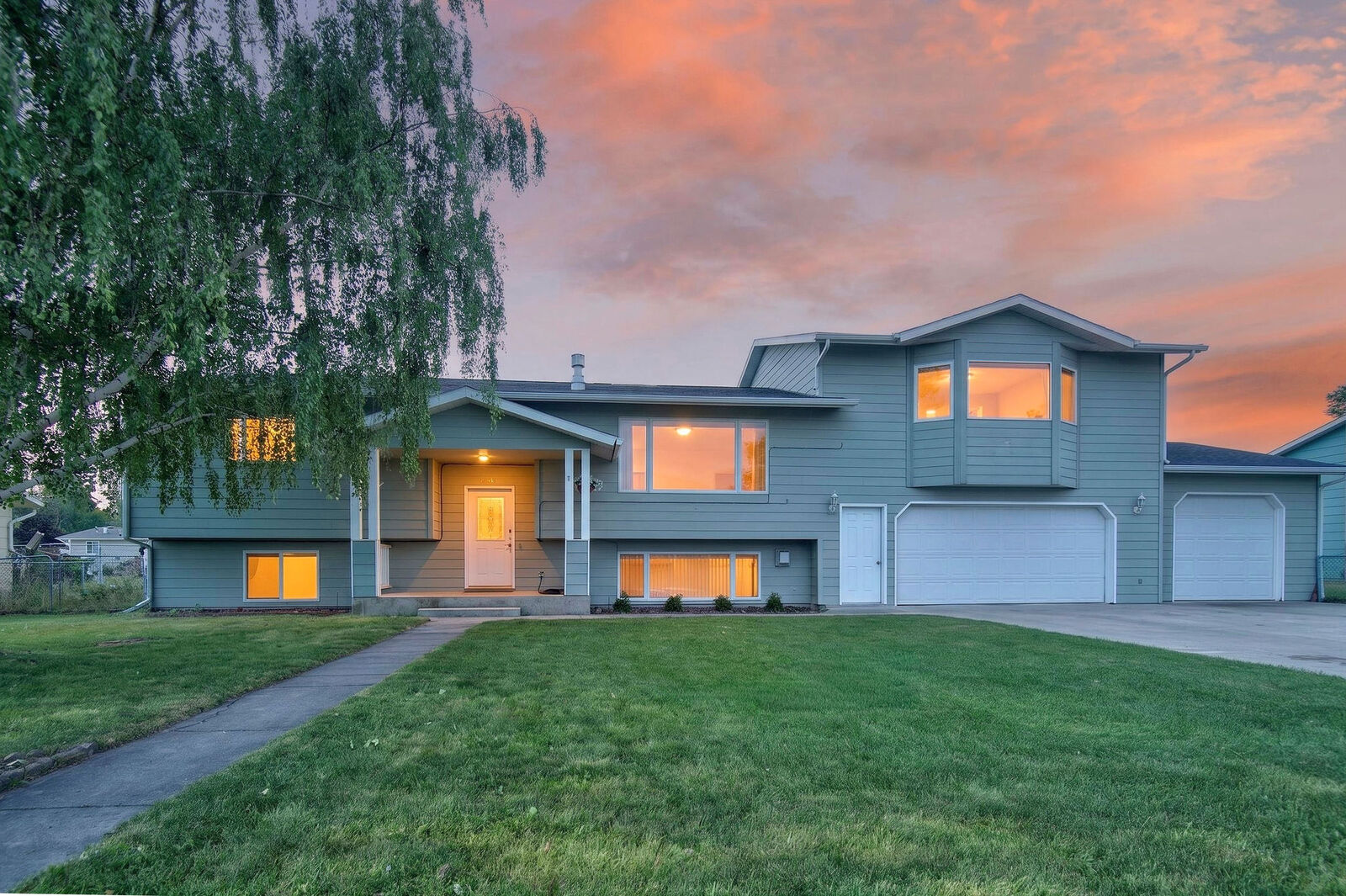Property Photo:  1441 Kodiak Road  MT 59602 