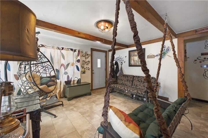 Property Photo:  1828 Grandview Road  OH 44429 