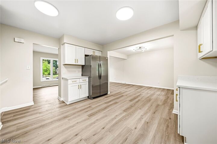 Property Photo: 32705 W Nimrod Street OH 44139