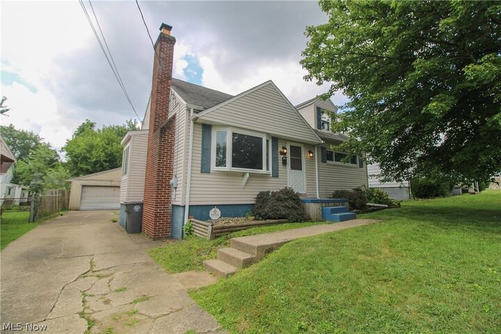 Property Photo:  1307 Humbolt Avenue  OH 44502 