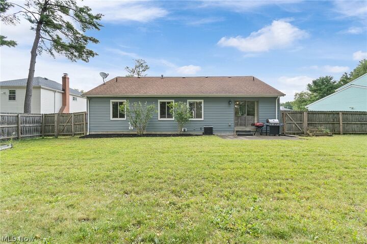 Property Photo:  16002 Wedgewood Lane  OH 44149 
