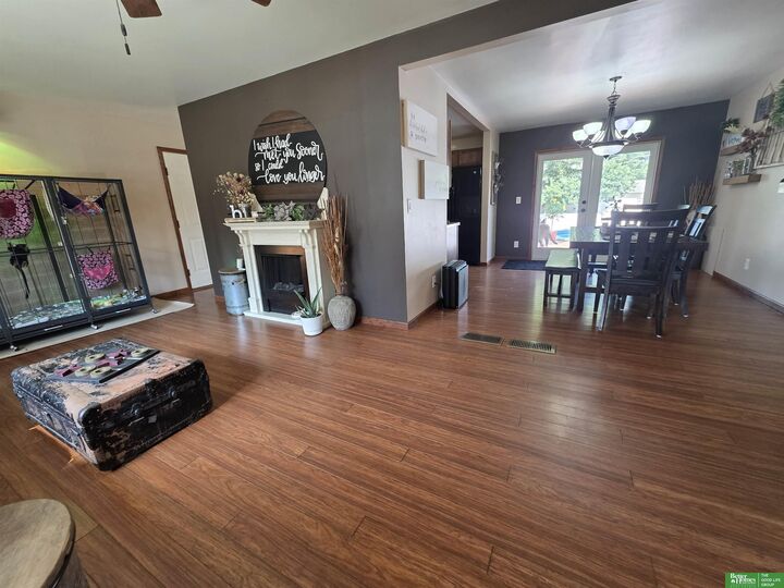 Property Photo: 526 N Ohio Avenue NE 68467