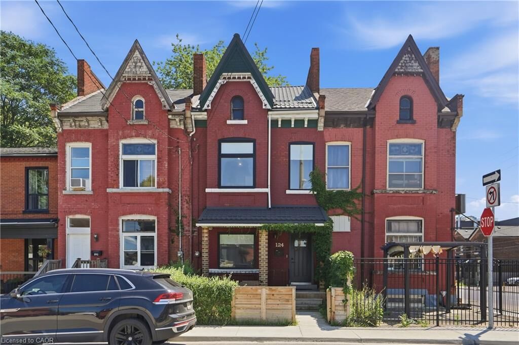 Property Photo:  124 Park Street N  ON L8R 2N3 