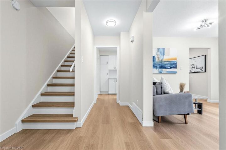 Property Photo:  506 Lonelm Court A  ON N2L 5E1 