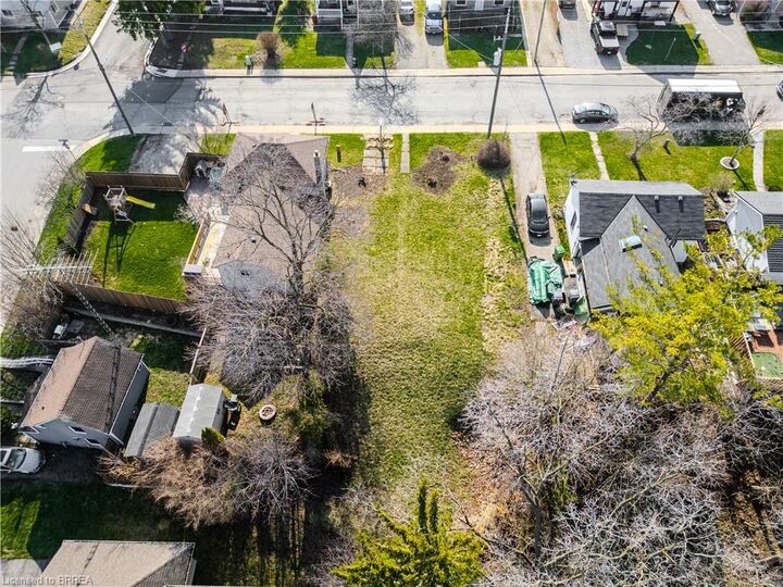 Property Photo:  32 Washington Street  ON N3L 2A5 