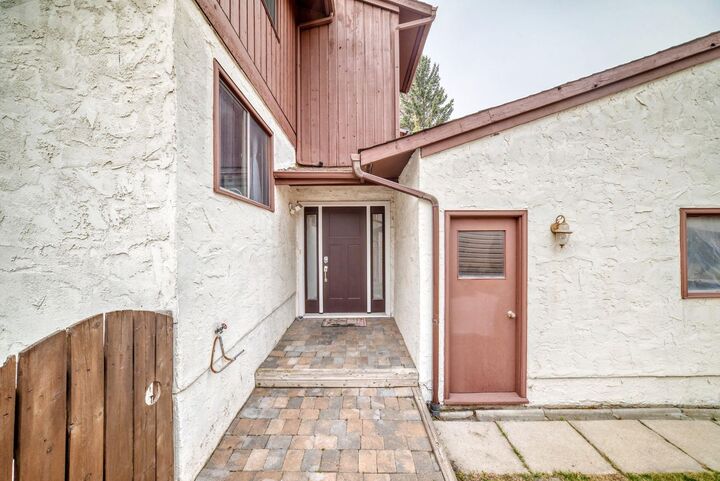 Property Photo: 961 Ranchview Crescent NW AB T3G 1A4
