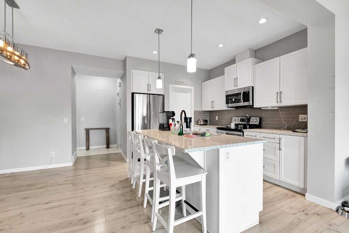 Property Photo: 75 Evanscrest Way NW AB T3P 0R7