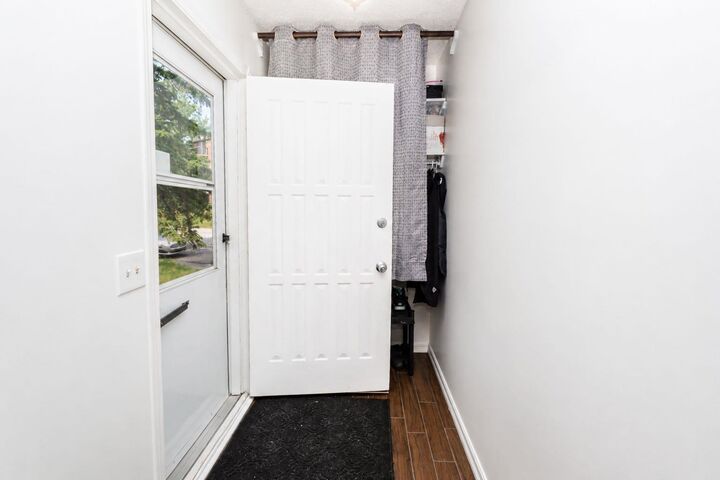 Property Photo: 6527 Huntsbay Road NW AB T2K 5R3