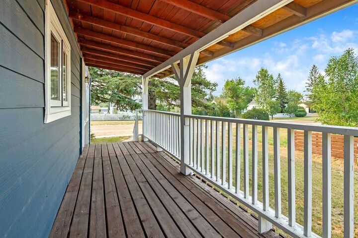 Property Photo: 225 2 Avenue N AB T0L 0R0