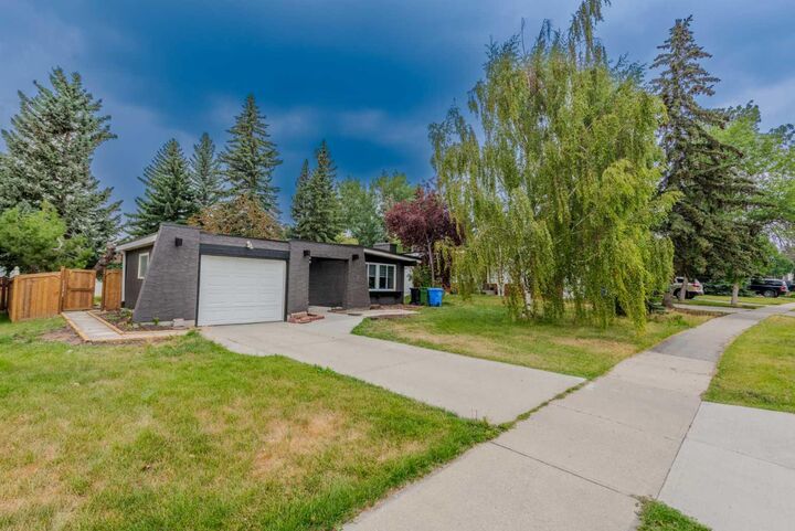 Property Photo: 5655 Dalhousie Drive NW AB T3A 1Y5