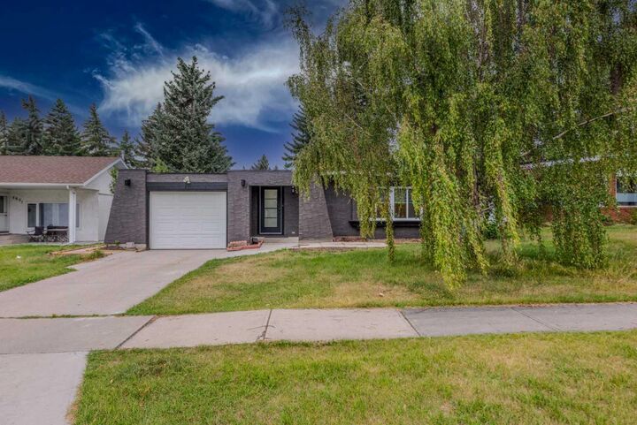 Property Photo: 5655 Dalhousie Drive NW AB T3A 1Y5