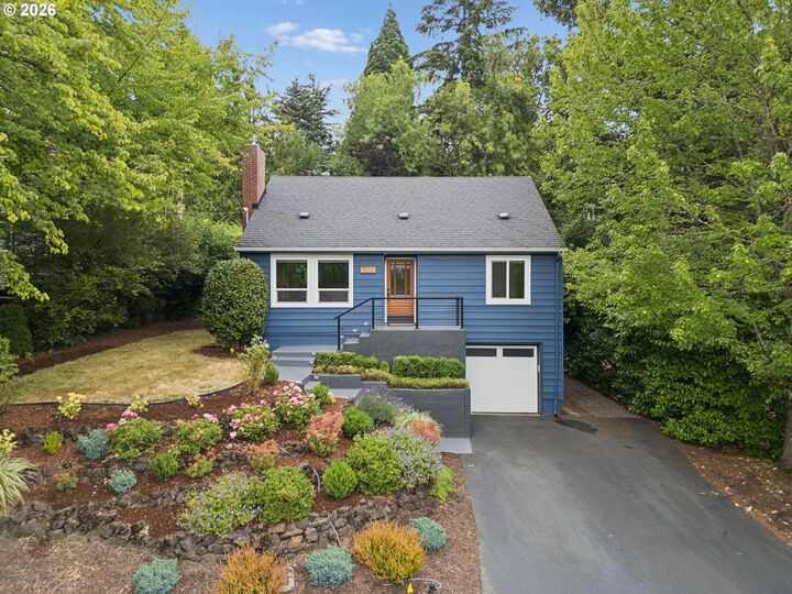 Property Photo: 7010 SW 35th Ave OR 97219