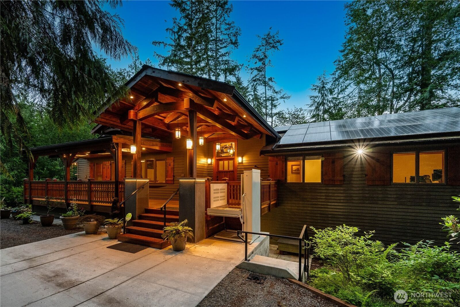 Property Photo:  14808  260th Avenue SE  WA 98027 