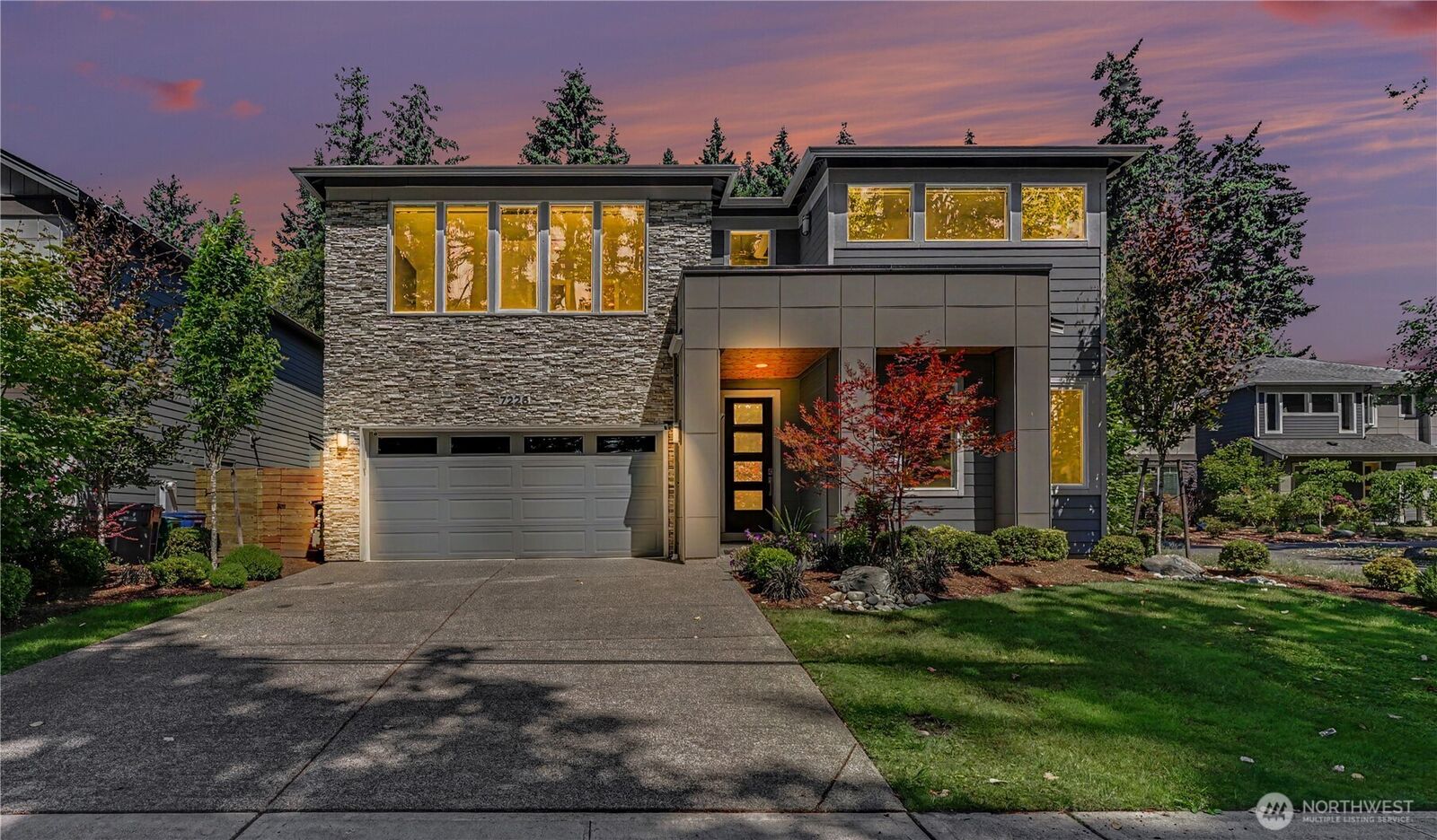 Property Photo:  7226 NE 129th Street  WA 98034 