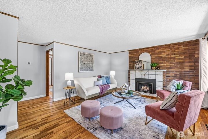 Property Photo:  16613  19th Avenue SW  WA 98166 