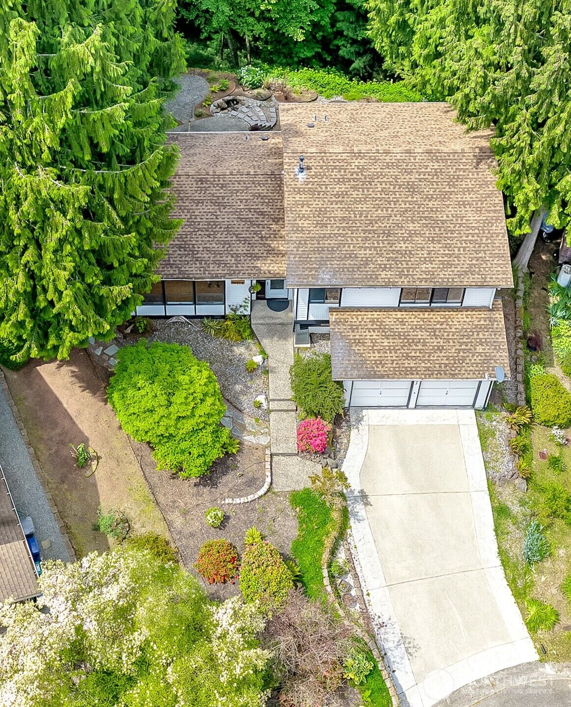 Property Photo: 14333 93rd Avenue NE WA 98035