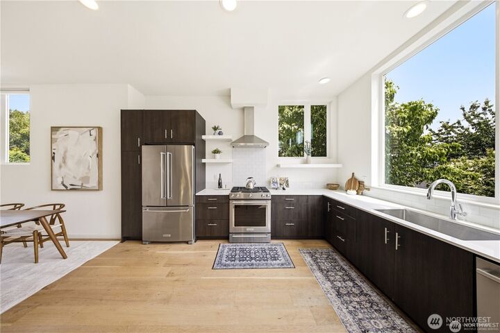 Property Photo: 3045 21st Avenue W C WA 98199