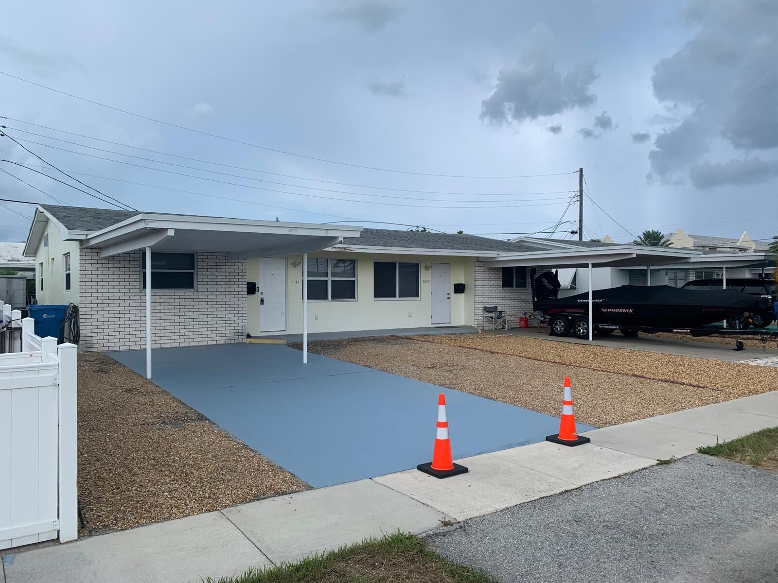 Property Photo:  1311 Alho Drive  FL 33462 