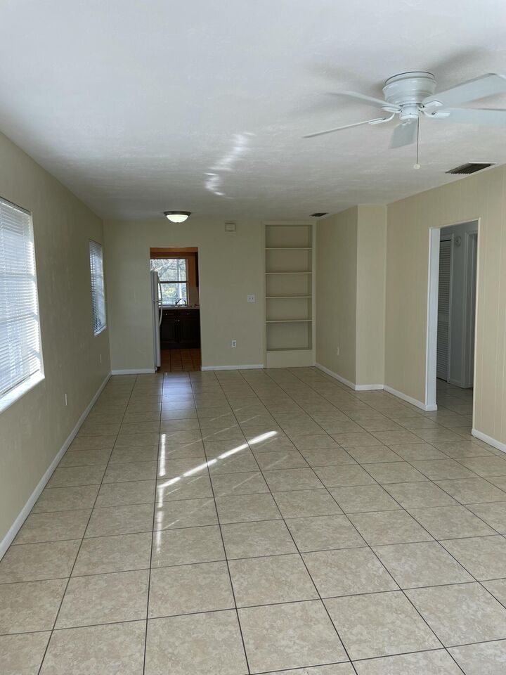 Property Photo: 199 SW 15th Street 3 FL 33432
