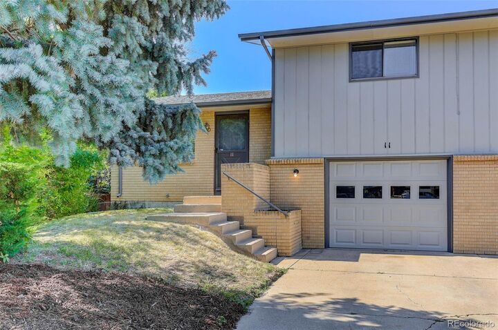 Property Photo: 9-11 Birdsill Place CO 80501