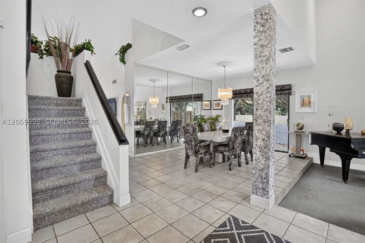Property Photo: 11584 Waterford Ct FL 33026