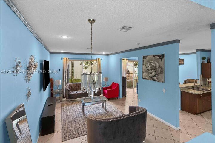 Property Photo: 5315 Eagle Cay Way FL 33073