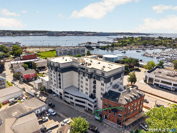 Property Photo:  461 Bank Street 604  CT 06320 