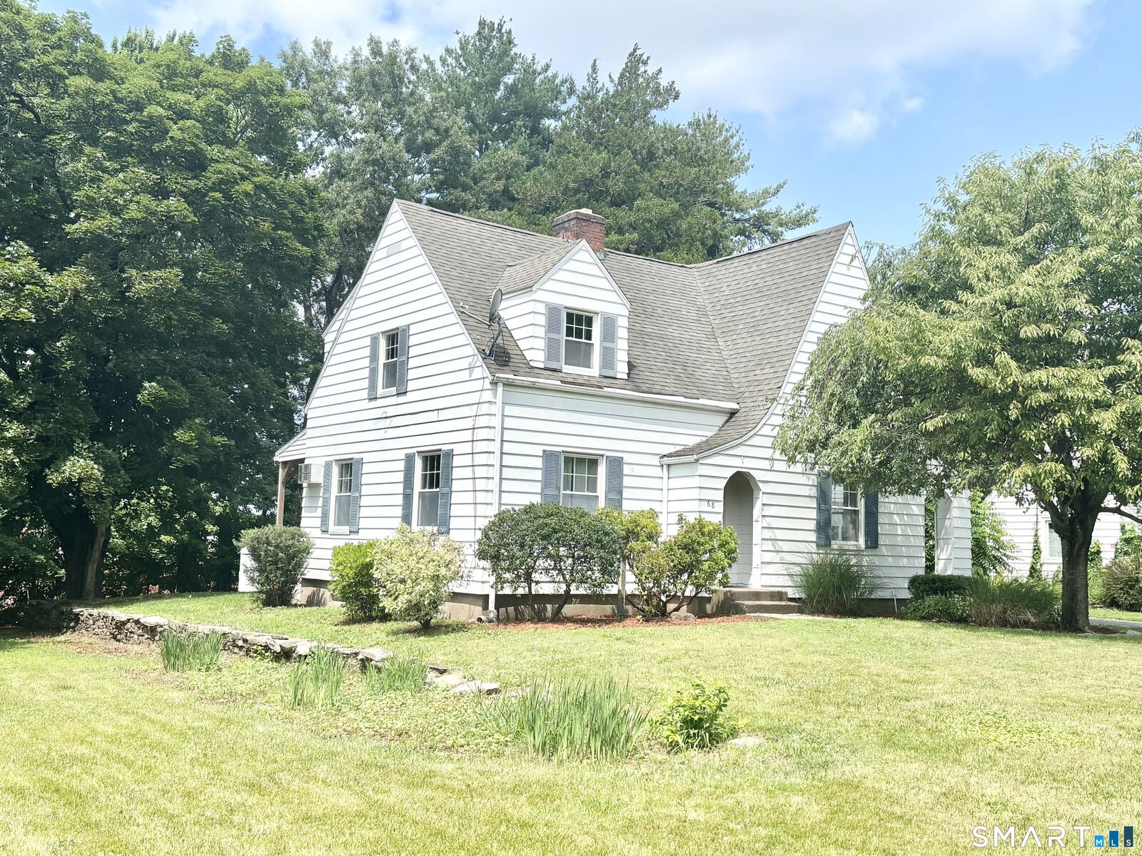 Property Photo:  68 Princeton Street  CT 06042 