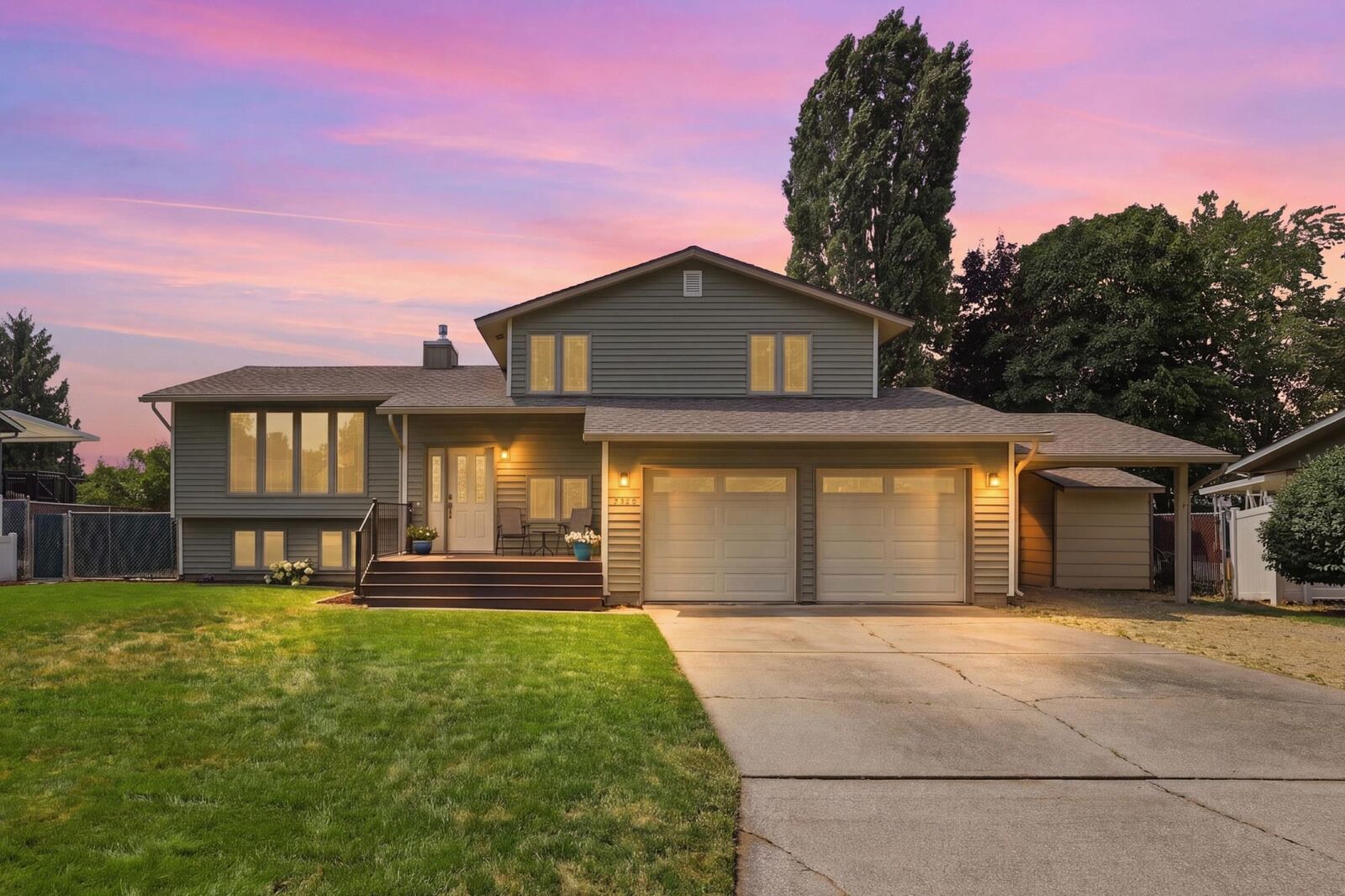 Property Photo:  5722 S Moran Dr  WA 99223 