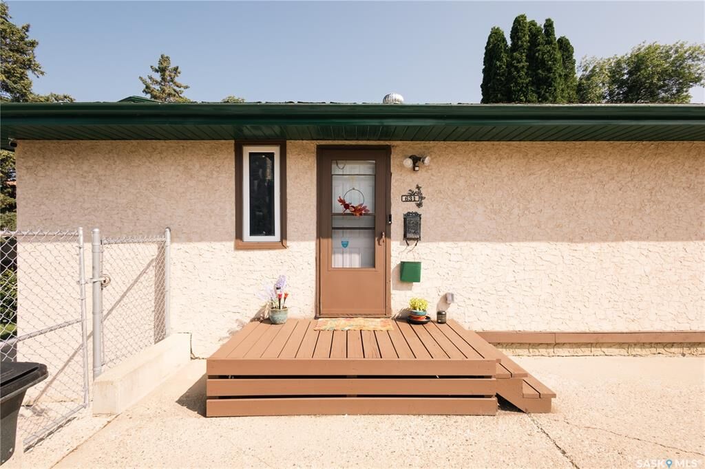 Property Photo:  631 Buchanan Drive  SK S6V 5Z7 